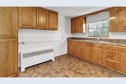 12 Smith Street, Glen Cove, NY 11542 - Photo 3