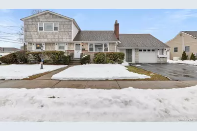 181 Sycamore Avenue, Bethpage, NY 11714 - Photo 1