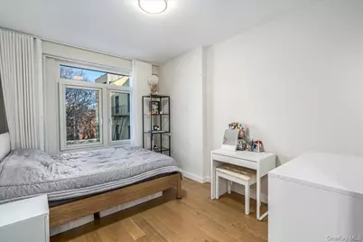 2809 39th Avenue #4C, Long Island City, NY 11101 - Photo 5