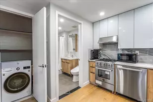 28-09 39th Ave, Long Island City, NY 11101 - Photo 3