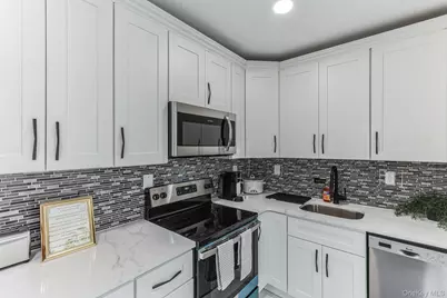 40-09 23rd Avenue, Astoria, NY 11105 - Photo 21