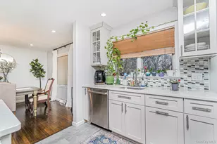 27 Witteman Pl, New York, NY 10301 - Photo 15