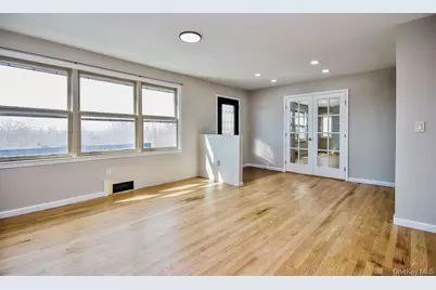 23 Robert Road, Poughkeepsie, NY 12603 - Photo 9