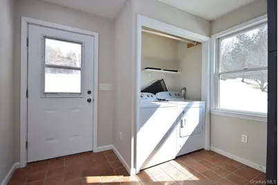 23 Robert Road, Poughkeepsie, NY 12603 - Photo 15