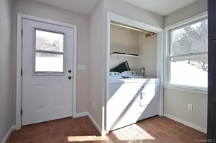 23 Robert Rd, Poughkeepsie, NY 12603 - Photo 15