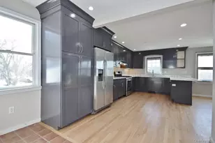 23 Robert Rd, Poughkeepsie, NY 12603 - Photo 11