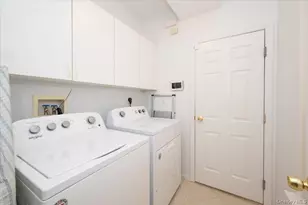 113 Windwatch Dr, Hauppauge, NY 11788 - Photo 7