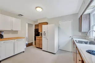 3 Cherrywood Dr, East Northport, NY 11731 - Photo 15