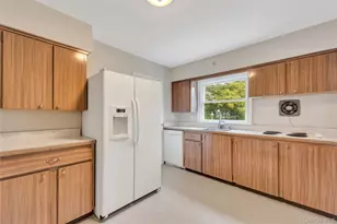 3 Cherrywood Dr, East Northport, NY 11731 - Photo 13