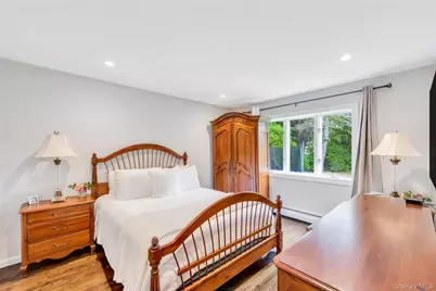 3 Cherrywood Drive, East Northport, NY 11731 - Photo 19