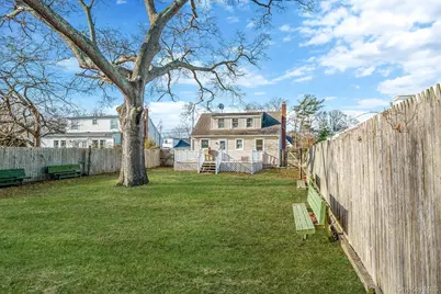 31 Walnut Avenue, Patchogue, NY 11772 - Photo 13