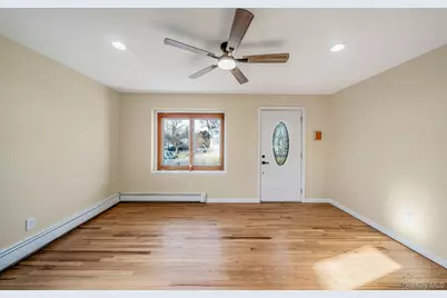 31 Walnut Avenue, Patchogue, NY 11772 - Photo 9