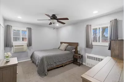 205 Edmunton Drive #h18, North Babylon, NY 11703 - Photo 11