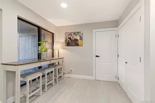 261 Vista Dr, Jericho, NY 11753 - Photo 15