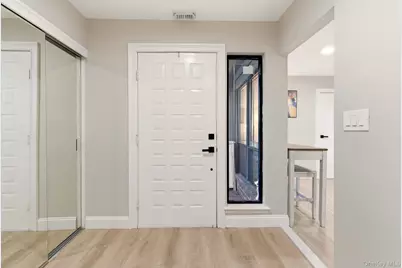 261 Vista Drive, Jericho, NY 11753 - Photo 3