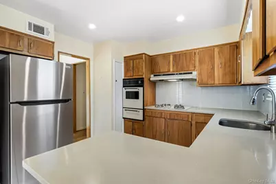 925 Halstead Avenue, Mamaroneck, NY 10543 - Photo 15