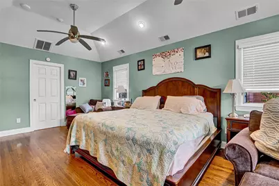 2070 Beverly Way, Merrick, NY 11566 - Photo 9