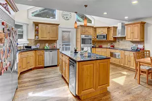 2070 Beverly Way, Merrick, NY 11566 - Photo 3