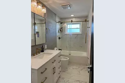 107 Sammis Avenue, Deer Park, NY 11729 - Photo 9