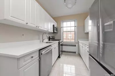 175-06 Devonshire Road #6O, Jamaica, NY 11432 - Photo 1