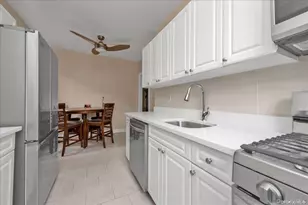 175-06 Devonshire Rd, Jamaica, NY 11432 - Photo 3