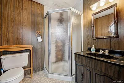 82 Vernon Avenue, East Norwich, NY 11732 - Photo 17