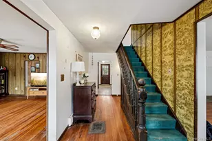 82 Vernon Ave, East Norwich, NY 11732 - Photo 5