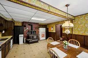 82 Vernon Ave, East Norwich, NY 11732 - Photo 15