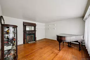 82 Vernon Ave, East Norwich, NY 11732 - Photo 7