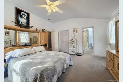 23 Apple Lane, Medford, NY 11763 - Photo 15