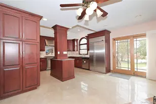 82-49 211th St, Hollis, NY 11427 - Photo 15