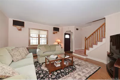 82-49 211th Street, Hollis, NY 11427 - Photo 7