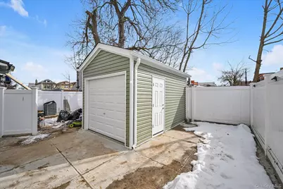 5216 M Avenue, Brooklyn, NY 11234 - Photo 21