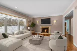 10 Norfolk Rd, Great Neck, NY 11020 - Photo 3