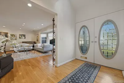 734 Berry Court, West Hempstead, NY 11552 - Photo 3