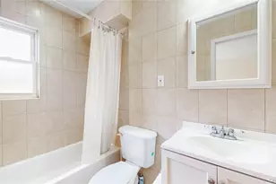 157-11 Cryders Ln, Whitestone, NY 11357 - Photo 21