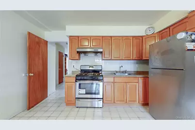 157-11 Cryders Lane, Whitestone, NY 11357 - Photo 19