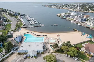 9 Rockaway Pl, Massapequa, NY 11758 - Photo 29