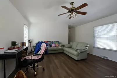 20 Oak St, Wurtsboro, NY 12790 - Photo 5