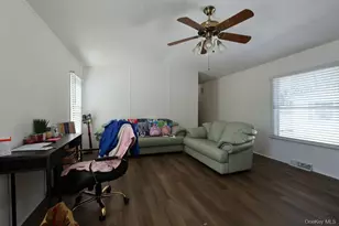 20 Oak St, Wurtsboro, NY 12790 - Photo 5