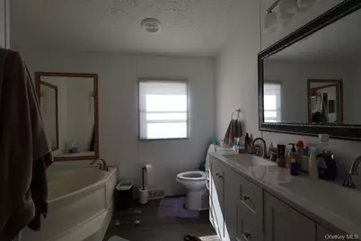 20 Oak St, Wurtsboro, NY 12790 - Photo 7