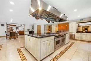 47-56 Glenwood St, Little Neck, NY 11362 - Photo 7