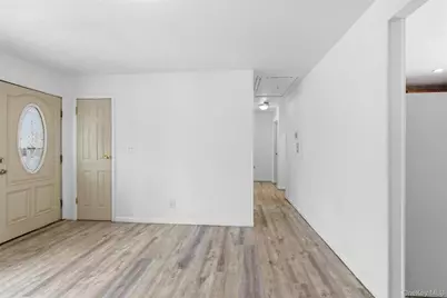 717 Doane Avenue, Bellport, NY 11713 - Photo 11