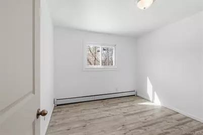 717 Doane Avenue, Bellport, NY 11713 - Photo 13