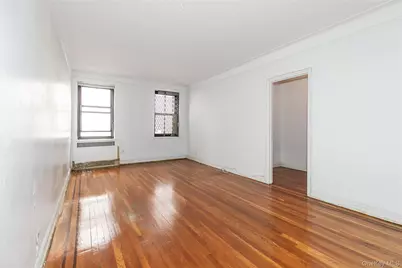 83-06 Vietor Avenue #4R, Elmhurst, NY 11373 - Photo 3
