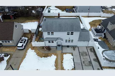 22 Woodcrest Road, Hicksville, NY 11801 - Photo 37