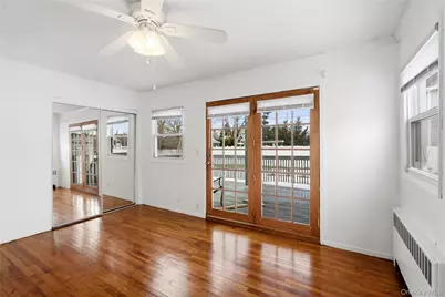 22 Woodcrest Road, Hicksville, NY 11801 - Photo 13