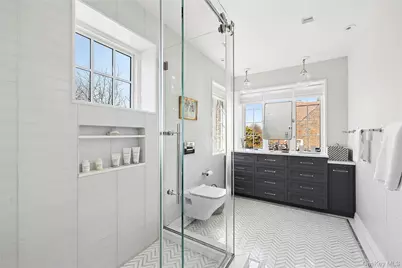 205 Puritan Avenue, Forest Hills, NY 11375 - Photo 15