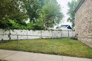 101 Longstreet Ave, Bronx, NY 10465 - Photo 3