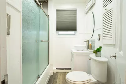 1925 Radcliff Avenue, Bronx, NY 10462 - Photo 15